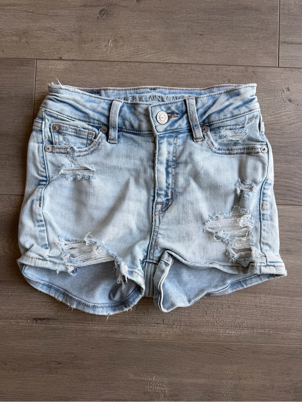 American Eagle Outfitters distressed High Rise Shortie shorts - size 000